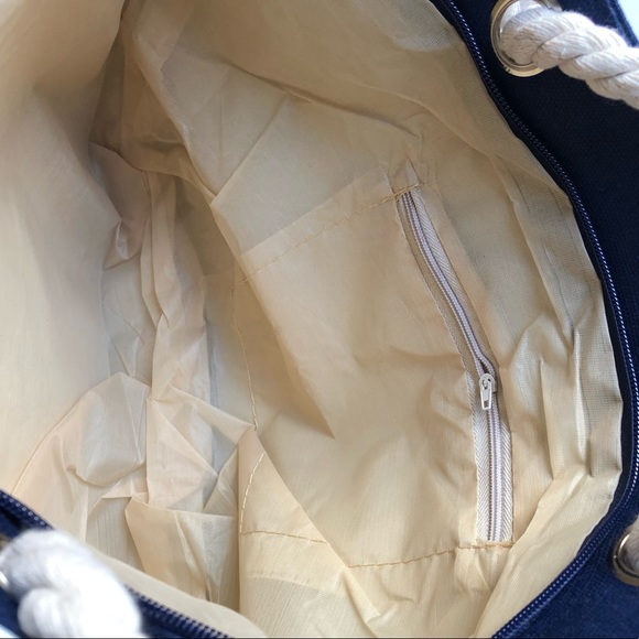 Striped Pineapple Zippered Tote - NWT - Picture 6 of 6